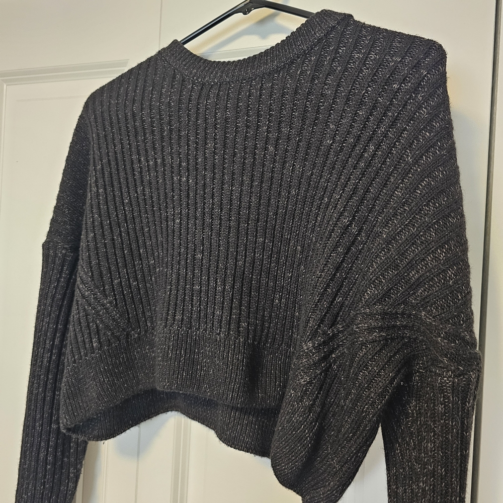 Urban Outfitters Black Ribbed Cropped Knit Sweater - Womens Small